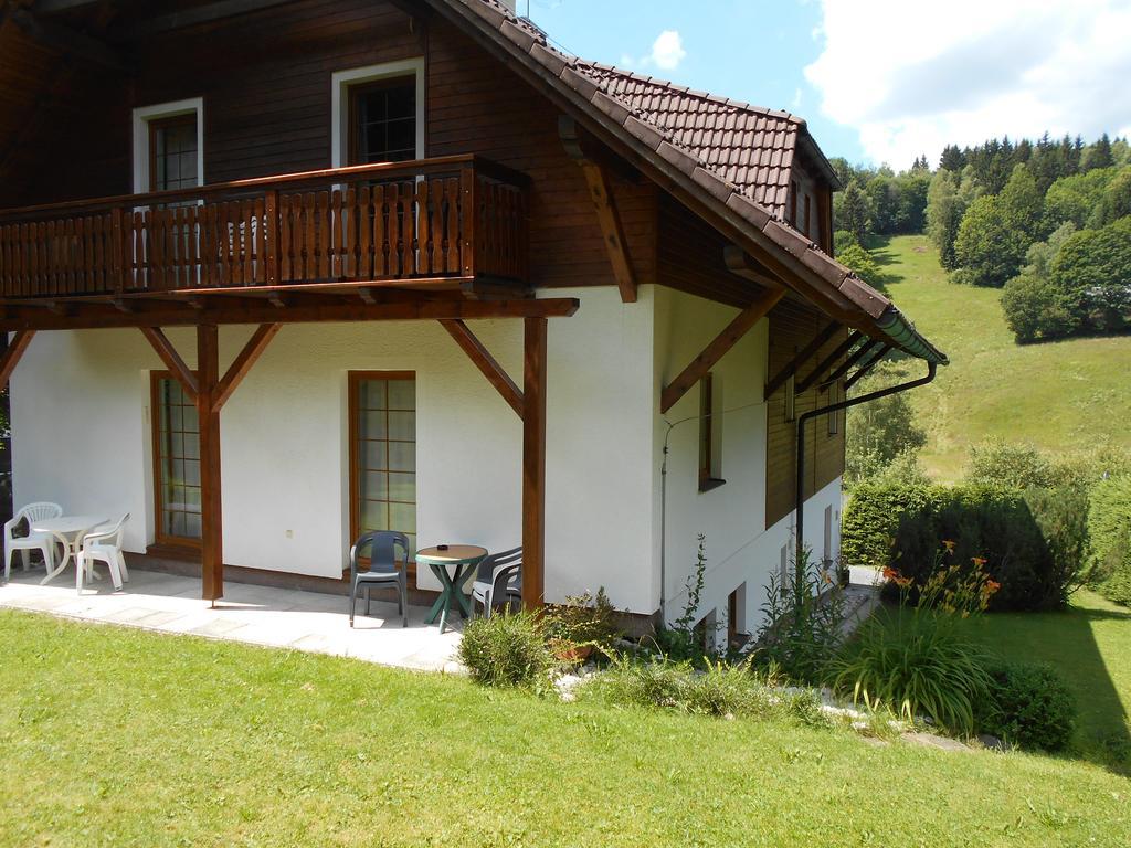 Apartmány Base Camp Železná Ruda Esterno foto